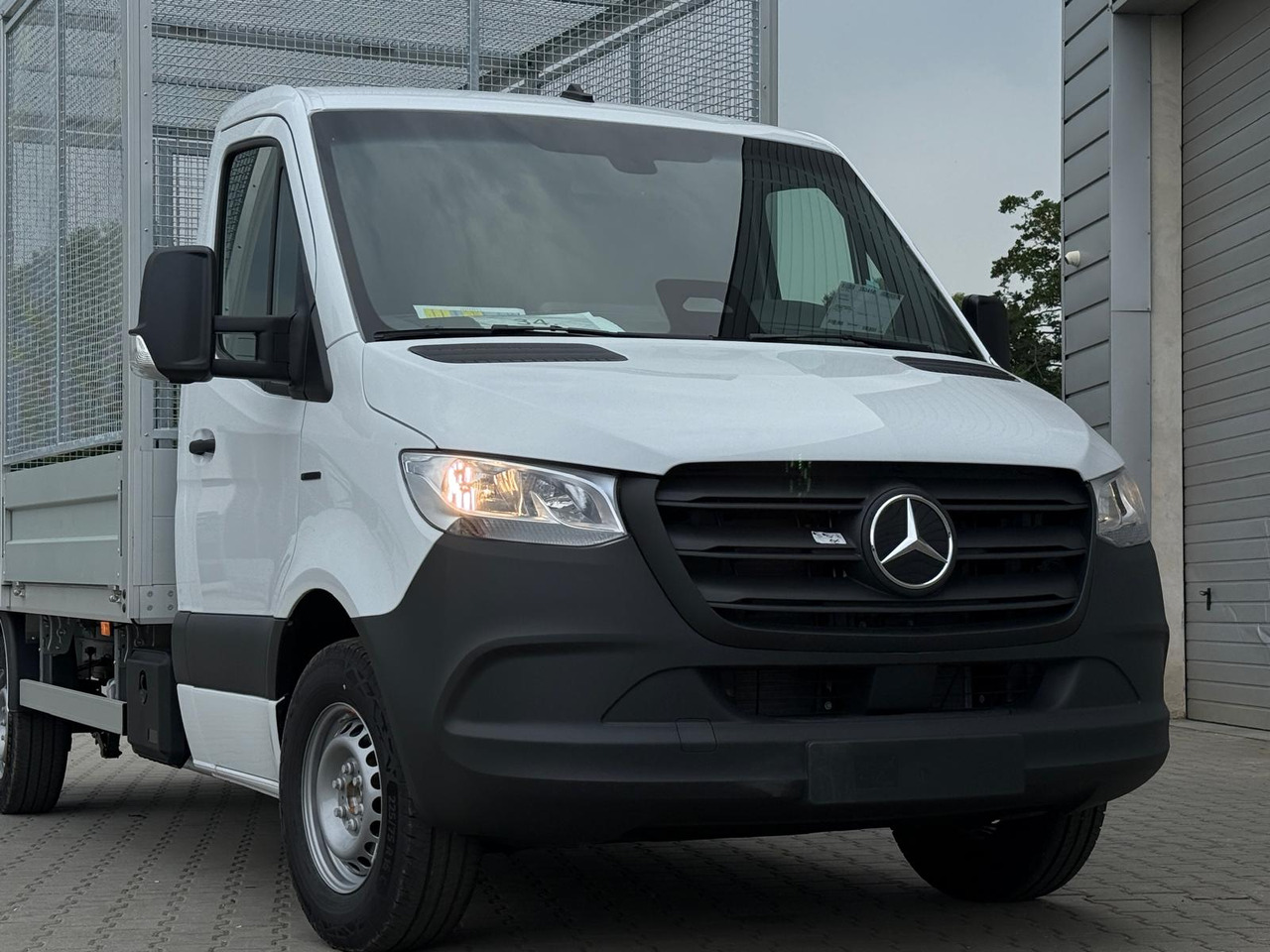 جديدة شاحنة مفتوحة, فان كهربائية Mercedes eSprinter: صورة 13 جديدة شاحنة مفتوحة, فان كهربائية Mercedes eSprinter: صورة 13