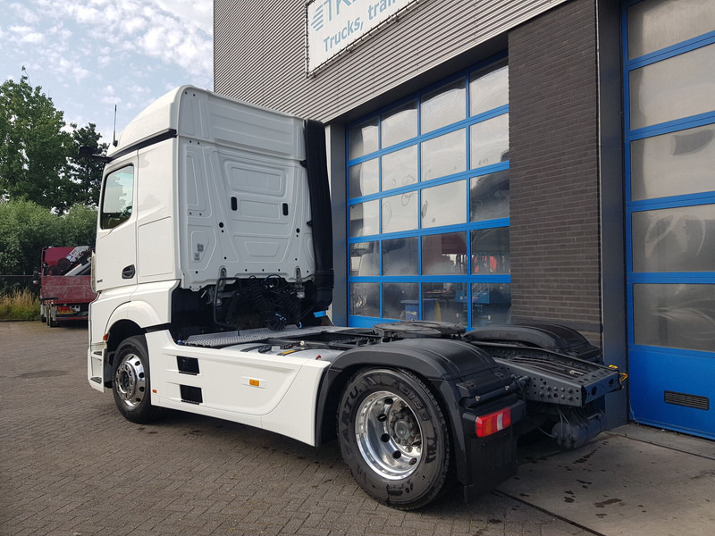 Mercedes-Benz Actros 1845 Retarder MirrorCam Standairco - وحدة جر: صورة 4 Mercedes-Benz Actros 1845 Retarder MirrorCam Standairco - وحدة جر: صورة 4
