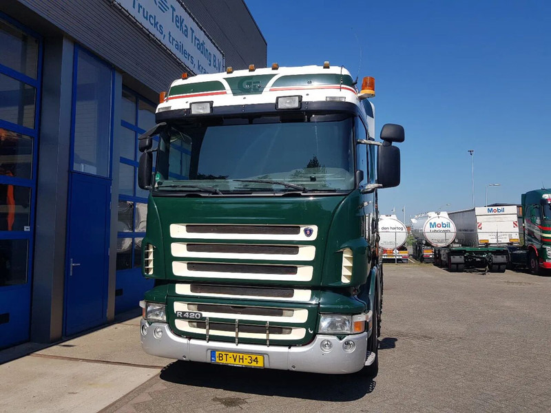 Scania R420 8x2 HIAB 800E-7 Hipro 80 ton/meter Winch Retarder - شاحنات مسطحة: صورة 4 Scania R420 8x2 HIAB 800E-7 Hipro 80 ton/meter Winch Retarder - شاحنات مسطحة: صورة 4