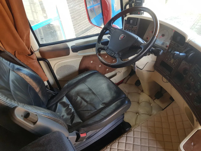 وحدة جر Scania R500 V8 Showtruck Open uitlaat Standairco Retarder: صورة 10 وحدة جر Scania R500 V8 Showtruck Open uitlaat Standairco Retarder: صورة 10