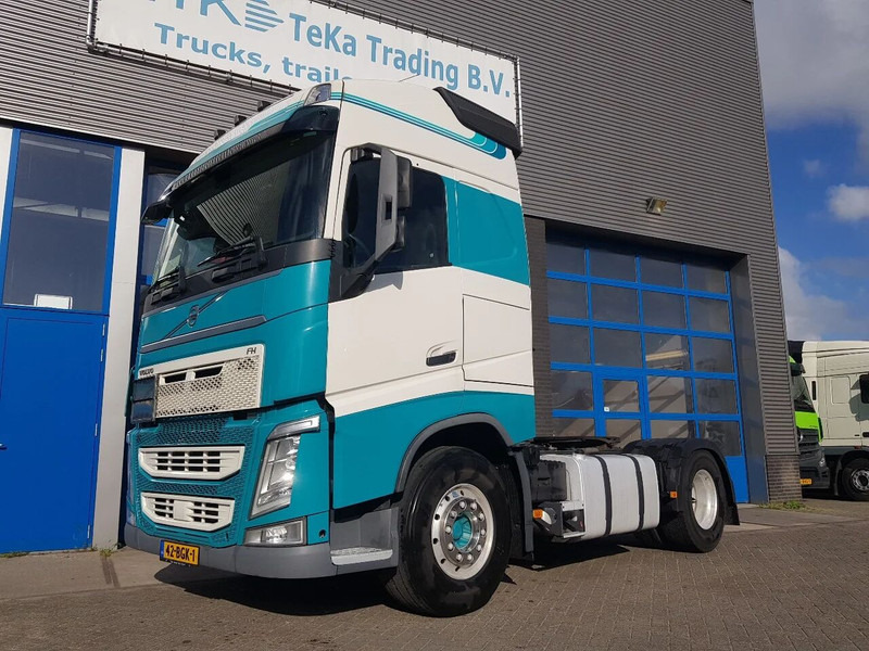 Volvo FH 420 ADR klasse EX/II, EX/III, FL en AT Double tank PTO - وحدة جر: صورة 1 Volvo FH 420 ADR klasse EX/II, EX/III, FL en AT Double tank PTO - وحدة جر: صورة 1