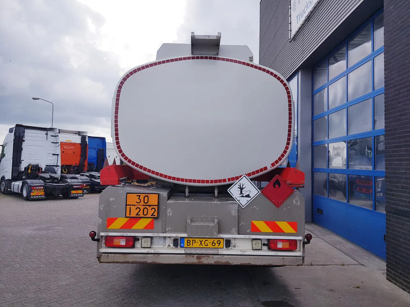 Volvo FM 9.340 Fuel 21.400 Liter 3 Comp Euro 3 - شاحنة صهريج: صورة 5 Volvo FM 9.340 Fuel 21.400 Liter 3 Comp Euro 3 - شاحنة صهريج: صورة 5