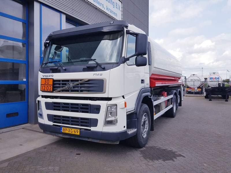Volvo FM 9.340 - شاحنة صهريج: صورة 2 Volvo FM 9.340 - شاحنة صهريج: صورة 2