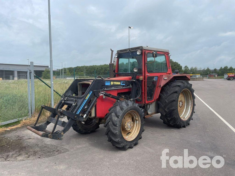 Massey Ferguson 590 4WD - جرار: صورة 1 Massey Ferguson 590 4WD - جرار: صورة 1