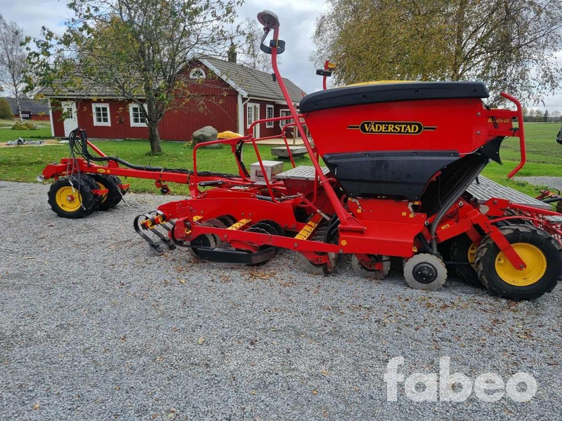 Vaderstad Rapid RD 400C - آلة البذار متعددة الوظائف: صورة 1 Vaderstad Rapid RD 400C - آلة البذار متعددة الوظائف: صورة 1