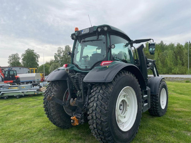 Valtra N154E Versu SmartTouch MR19 Valtra N154E Versu SmartTouch MR19 med frontlastare Quicke Q5M - جرار: صورة 5 Valtra N154E Versu SmartTouch MR19 Valtra N154E Versu SmartTouch MR19 med frontlastare Quicke Q5M - جرار: صورة 5