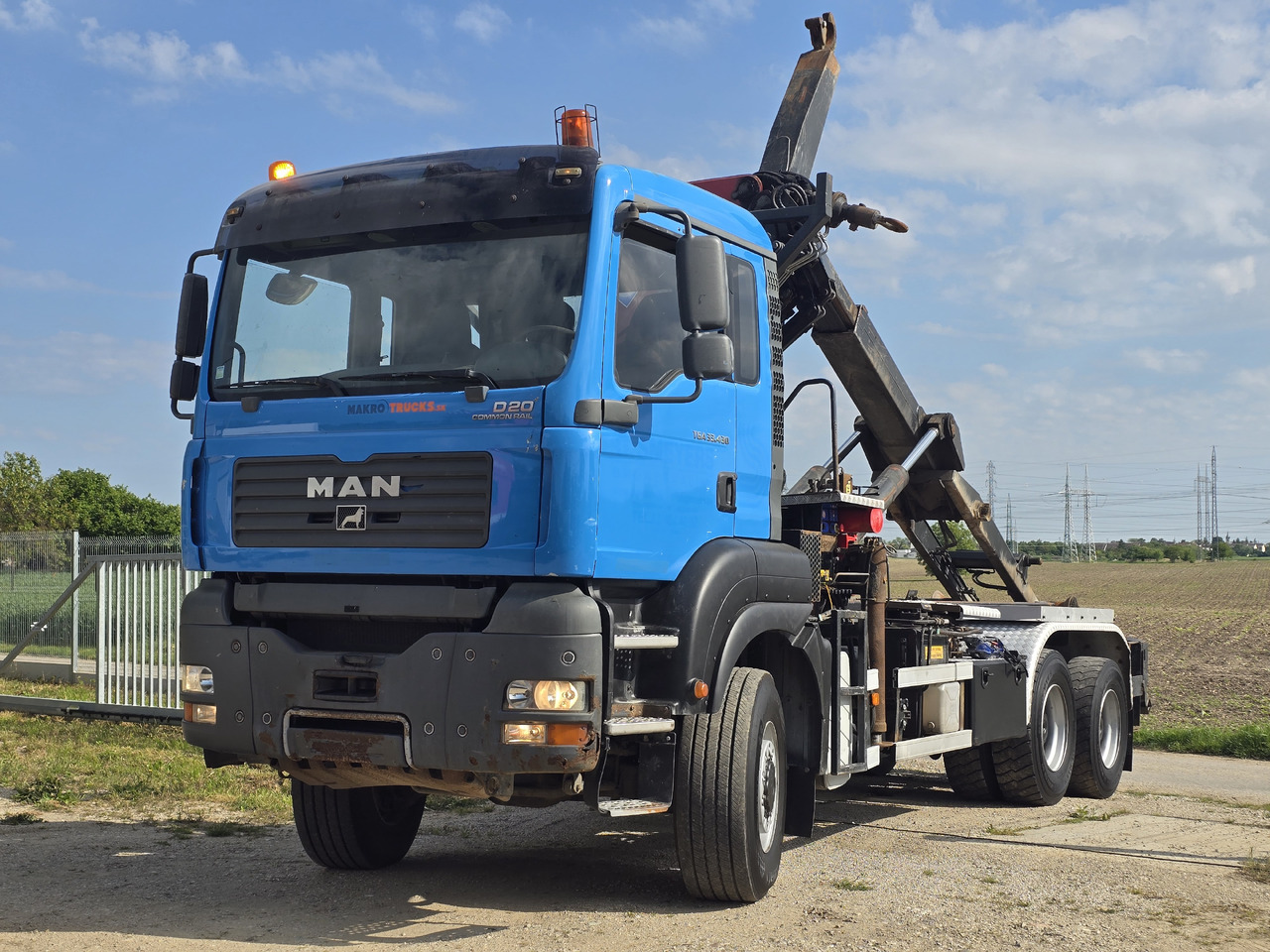 MAN TGA 33.430 6X6 / HMF 1823 K3+REM.CON./ HOOK SYSTEM 2x in stock - شاحنة ذات خطاف, شاحنة كرين: صورة 5 MAN TGA 33.430 6X6 / HMF 1823 K3+REM.CON./ HOOK SYSTEM 2x in stock - شاحنة ذات خطاف, شاحنة كرين: صورة 5