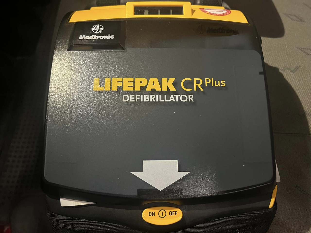Lifepak CRplus - AED / defibrillator - سيارة اسعاف: صورة 1 Lifepak CRplus - AED / defibrillator - سيارة اسعاف: صورة 1