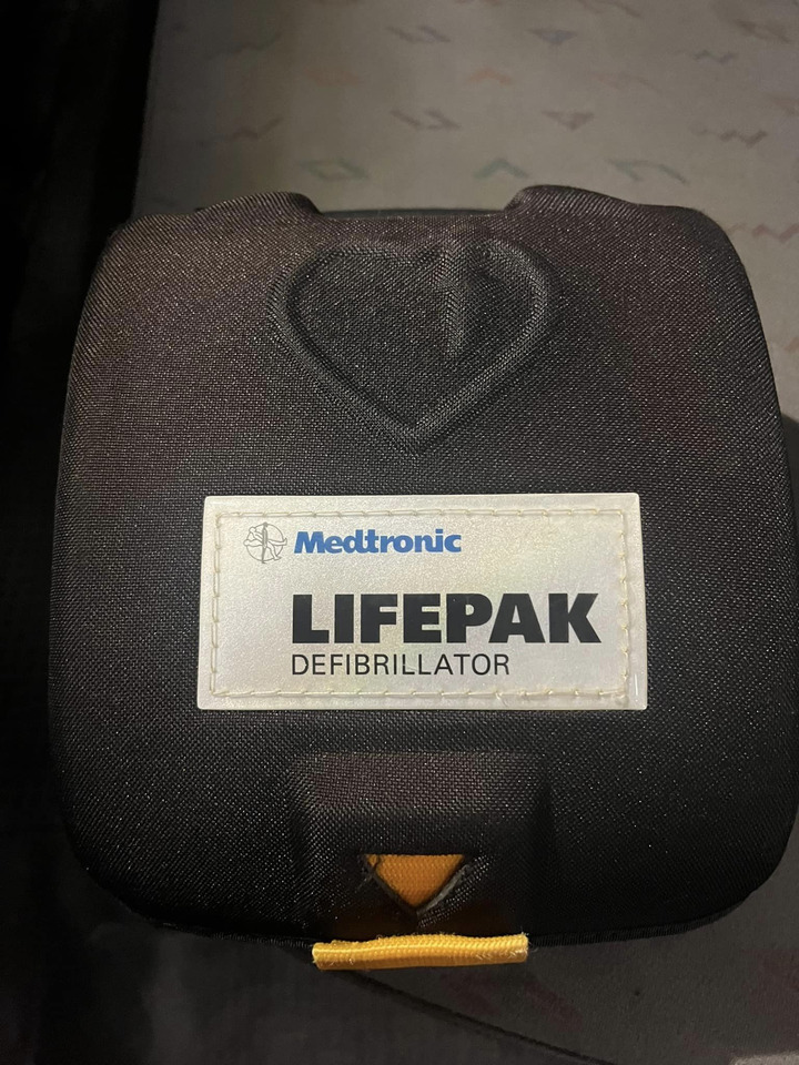 Lifepak CRplus - AED / defibrillator - سيارة اسعاف: صورة 2 Lifepak CRplus - AED / defibrillator - سيارة اسعاف: صورة 2