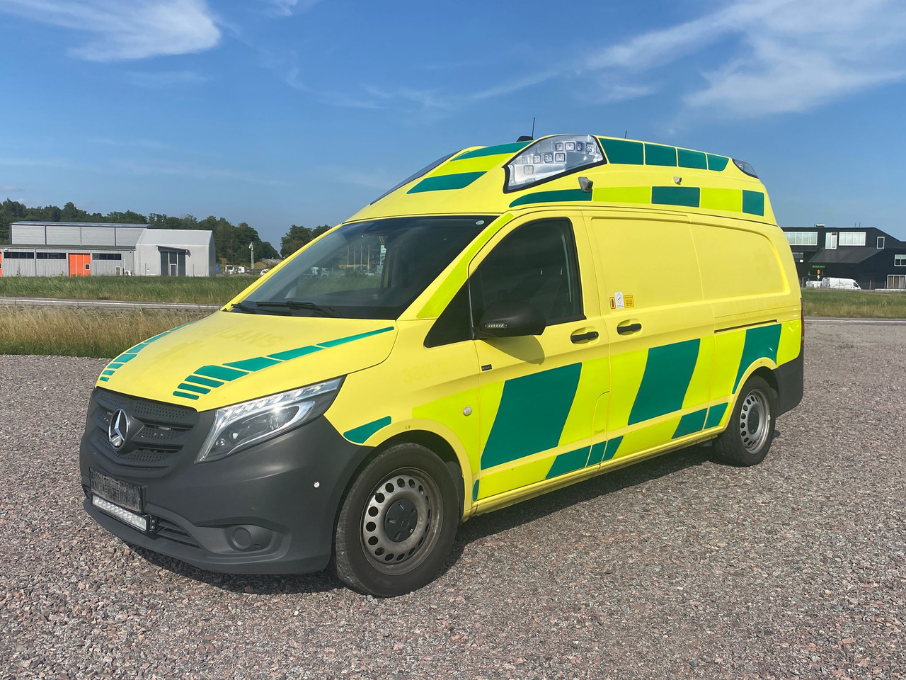 MERCEDES-BENZ Vito 119 4x4 - Ambulans / AMBULANCE - سيارة اسعاف: صورة 1 MERCEDES-BENZ Vito 119 4x4 - Ambulans / AMBULANCE - سيارة اسعاف: صورة 1