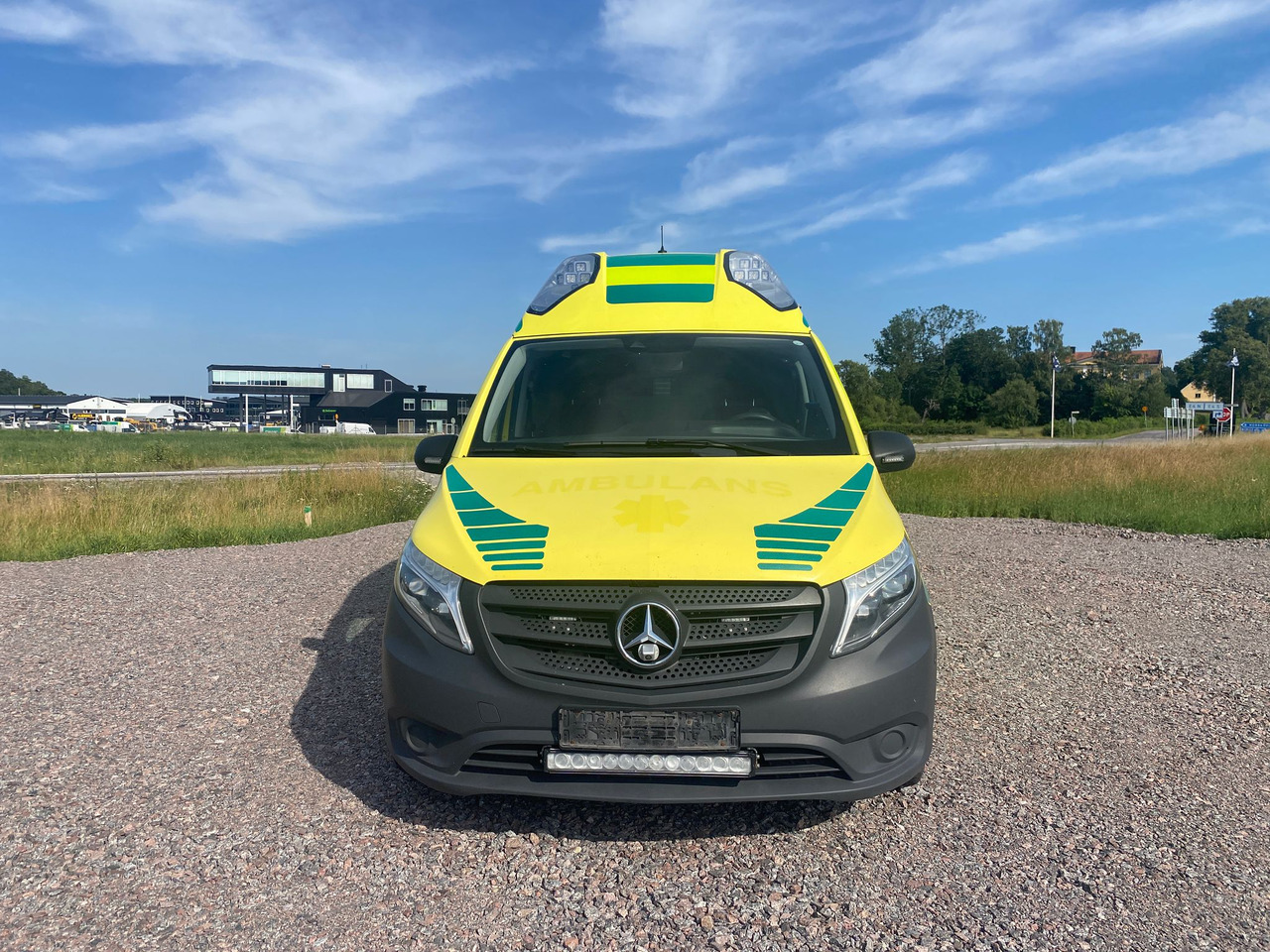 MERCEDES-BENZ Vito 119 4x4 - Ambulans / AMBULANCE - سيارة اسعاف: صورة 4 MERCEDES-BENZ Vito 119 4x4 - Ambulans / AMBULANCE - سيارة اسعاف: صورة 4