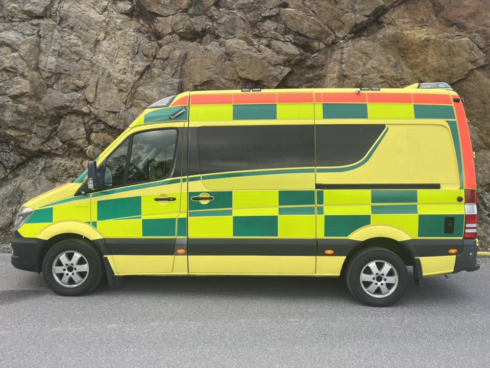 Mercedes-Benz Sprinter 319 - AMBULANCE - RESERVERAD !! - سيارة اسعاف: صورة 5 Mercedes-Benz Sprinter 319 - AMBULANCE - RESERVERAD !! - سيارة اسعاف: صورة 5