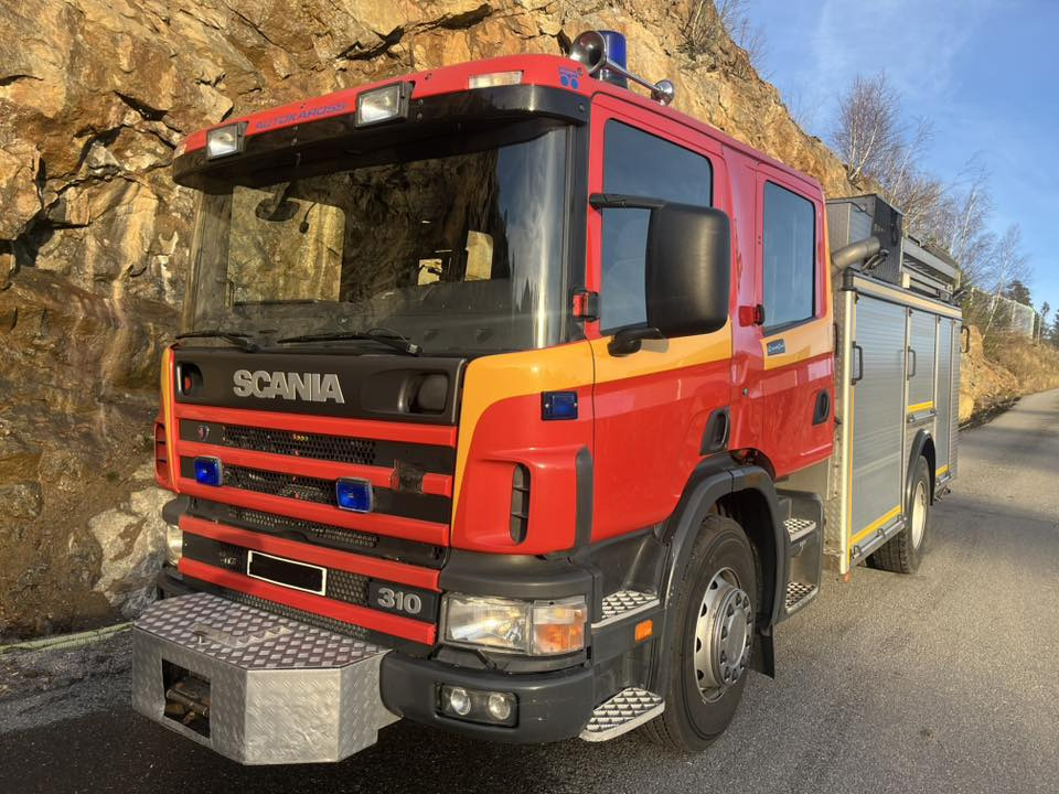 SCANIA P94GB 4x2 NZ310 - Fire engine - RESERVERAD !! - سيارة إطفاء: صورة 1 SCANIA P94GB 4x2 NZ310 - Fire engine - RESERVERAD !! - سيارة إطفاء: صورة 1