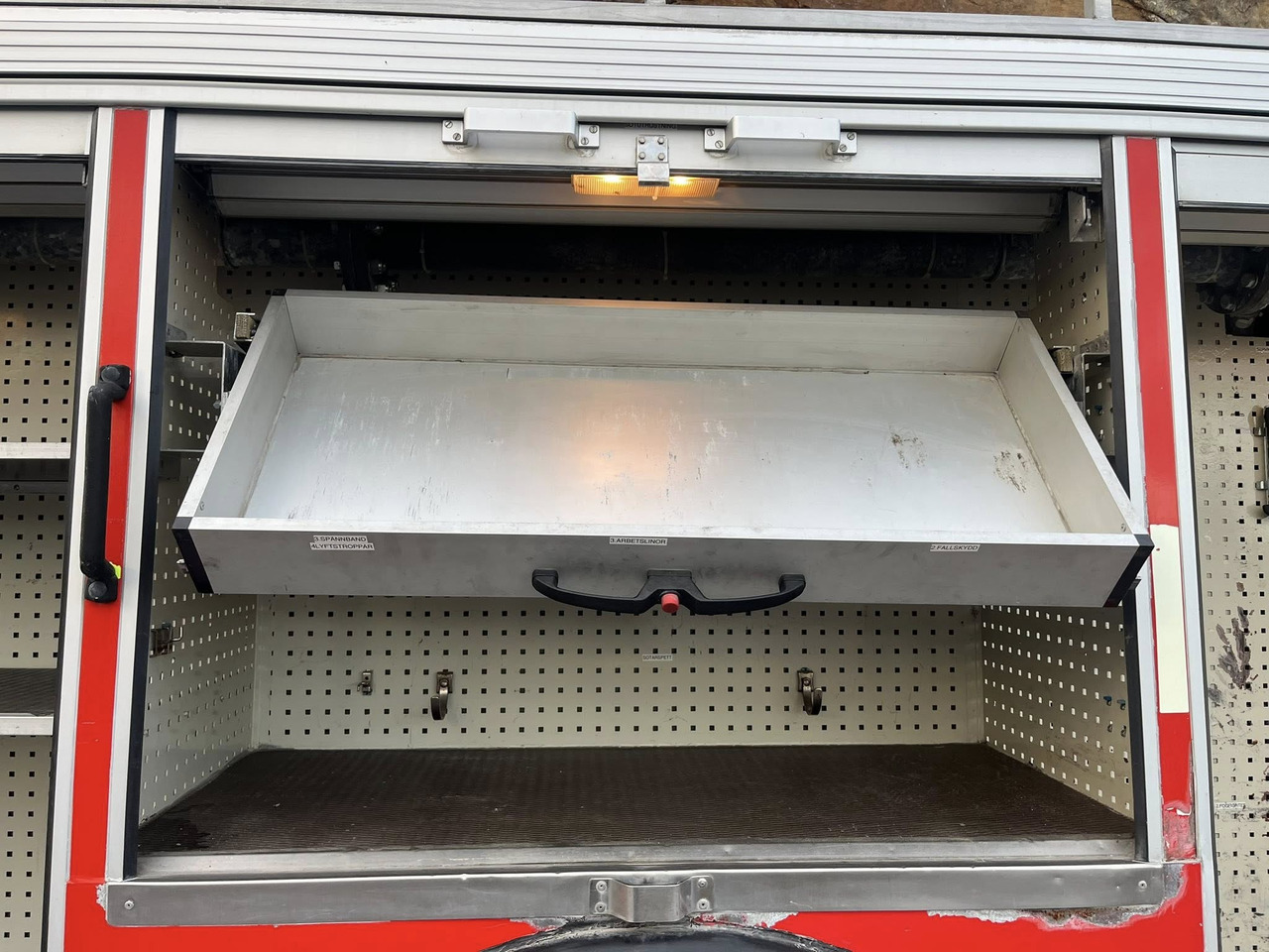 VOLVO FL10 4x2 - fire engine / fire truck / brandbil - سيارة إطفاء: صورة 5 VOLVO FL10 4x2 - fire engine / fire truck / brandbil - سيارة إطفاء: صورة 5