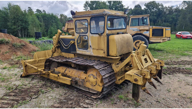 Caterpillar D4D - جرافة: صورة 4 Caterpillar D4D - جرافة: صورة 4