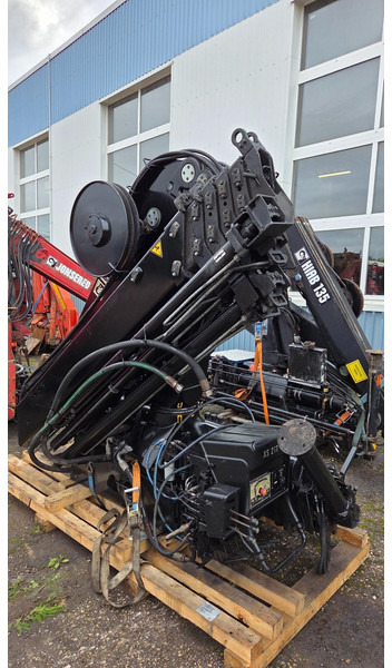 Hiab 211 EP-5 Hipro - ونش كرين - شاحنة: صورة 1 Hiab 211 EP-5 Hipro - ونش كرين - شاحنة: صورة 1