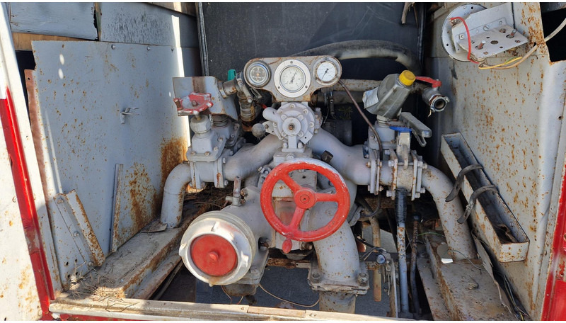 Mercedes-Benz 1113 4X4 new tank - سيارة إطفاء: صورة 5 Mercedes-Benz 1113 4X4 new tank - سيارة إطفاء: صورة 5