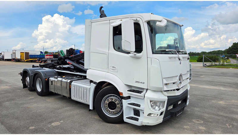 Mercedes-Benz Actros 2543 6X2*4 - شاحنة ذات خطاف: صورة 2 Mercedes-Benz Actros 2543 6X2*4 - شاحنة ذات خطاف: صورة 2