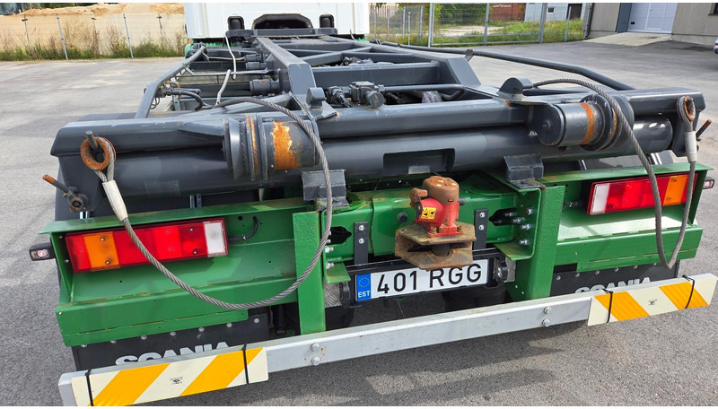 Scania P94 4X2 220 - شاحنة - نظام الكابلات: صورة 5 Scania P94 4X2 220 - شاحنة - نظام الكابلات: صورة 5