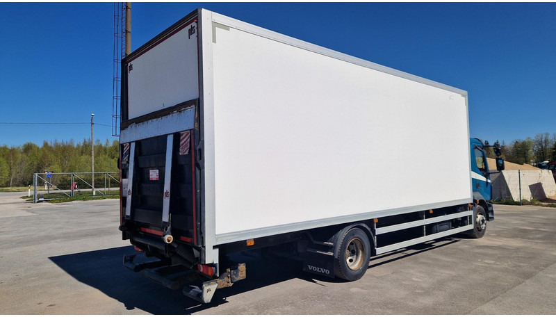 Volvo FL260 4X2 - شاحنة مقفلة: صورة 3 Volvo FL260 4X2 - شاحنة مقفلة: صورة 3