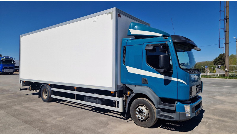Volvo FL260 4X2 - شاحنة مقفلة: صورة 2 Volvo FL260 4X2 - شاحنة مقفلة: صورة 2