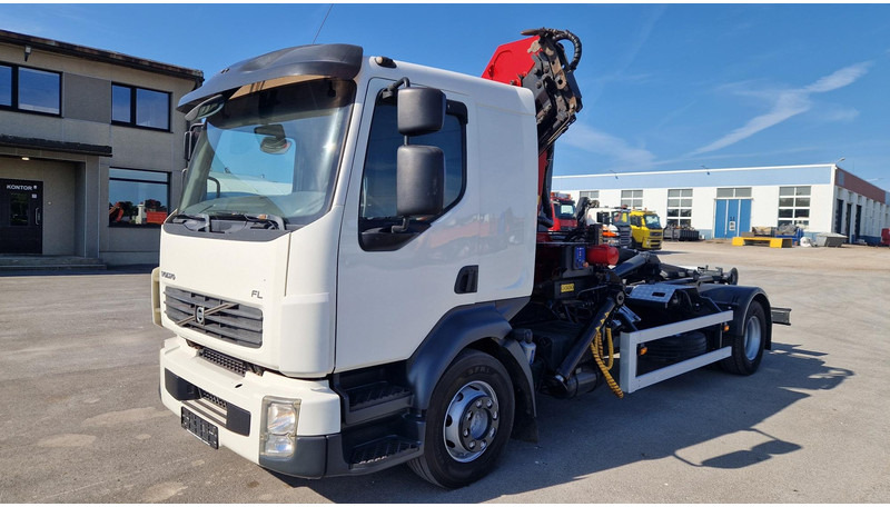 Volvo FL280 4X2 HMF 1560 + platform - شاحنة ذات خطاف, شاحنة كرين: صورة 5 Volvo FL280 4X2 HMF 1560 + platform - شاحنة ذات خطاف, شاحنة كرين: صورة 5