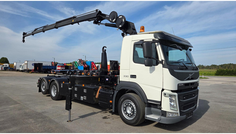 Volvo FM330 6X2*4 - شاحنة ذات خطاف, شاحنة كرين: صورة 2 Volvo FM330 6X2*4 - شاحنة ذات خطاف, شاحنة كرين: صورة 2