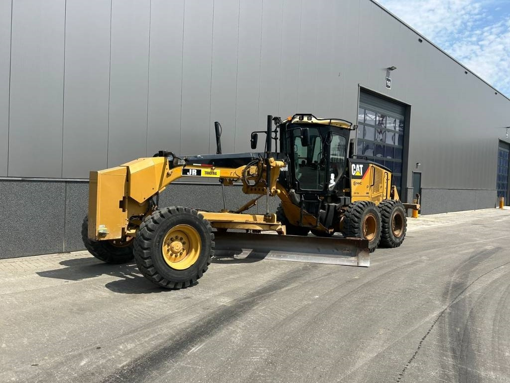 CAT 140 M (CE Certified) - ممهدة: صورة 2 CAT 140 M (CE Certified) - ممهدة: صورة 2