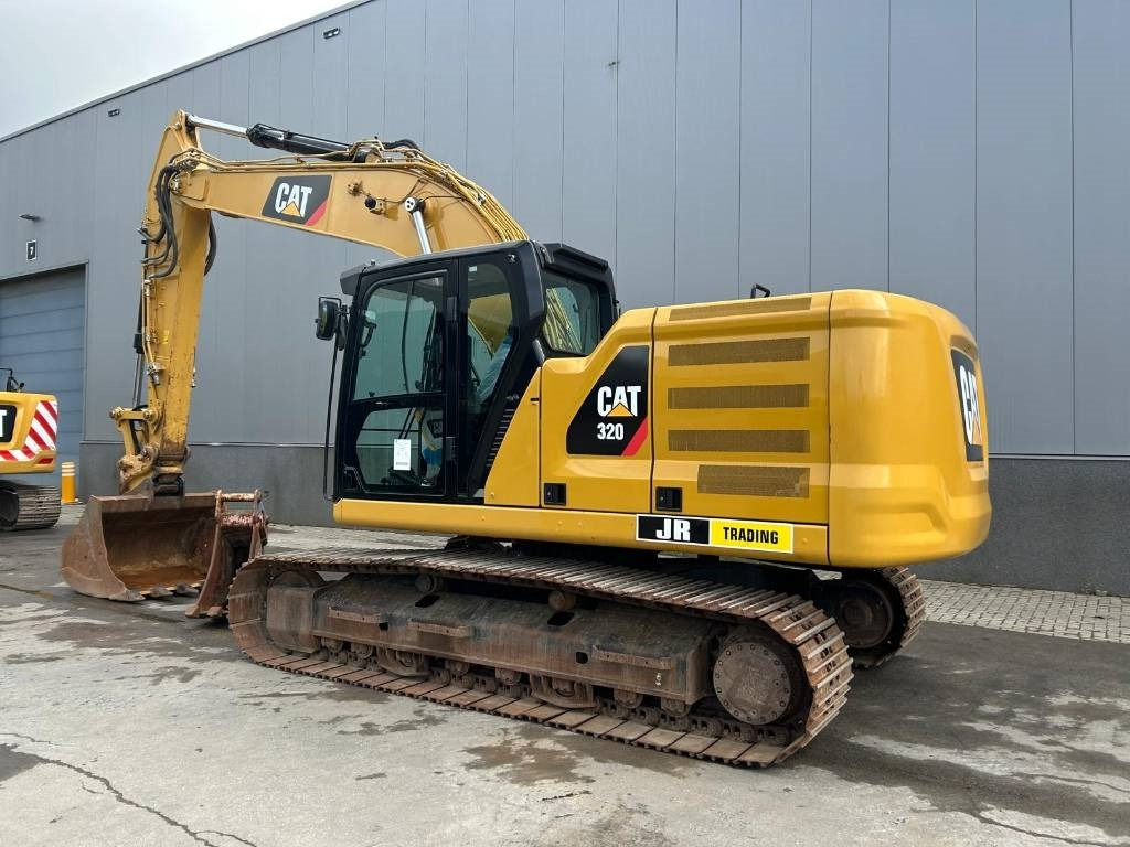 CAT 320 (Trimble / 2 Buckets) - حفار زحاف: صورة 3 CAT 320 (Trimble / 2 Buckets) - حفار زحاف: صورة 3