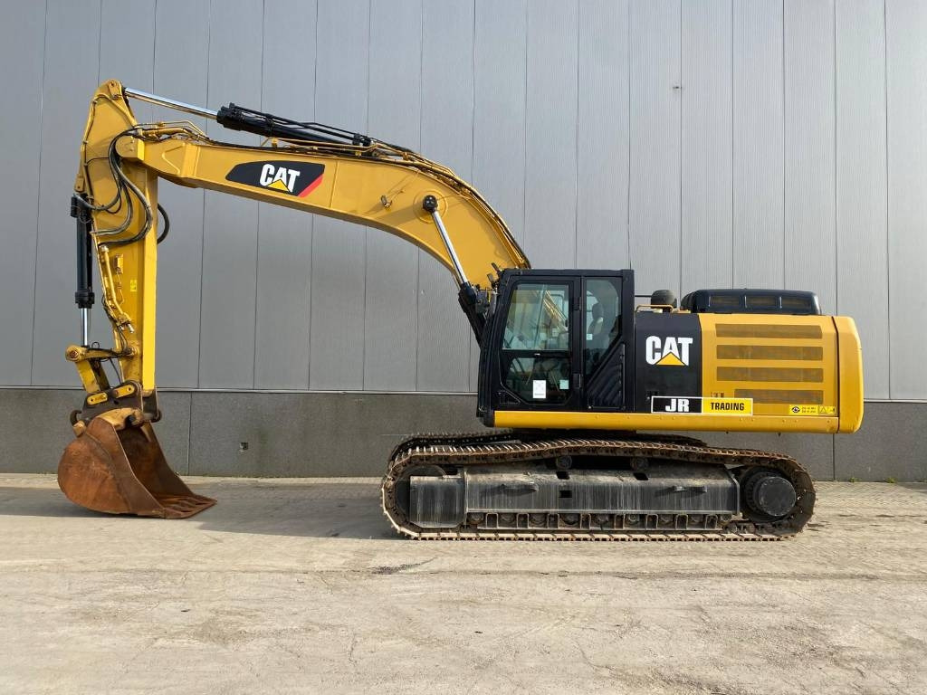 CAT 336F L XE (New Undercarriage) - حفار زحاف: صورة 1 CAT 336F L XE (New Undercarriage) - حفار زحاف: صورة 1