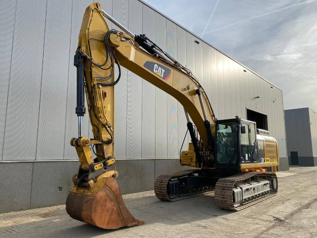 CAT 336F L XE (New Undercarriage) - حفار زحاف: صورة 2 CAT 336F L XE (New Undercarriage) - حفار زحاف: صورة 2