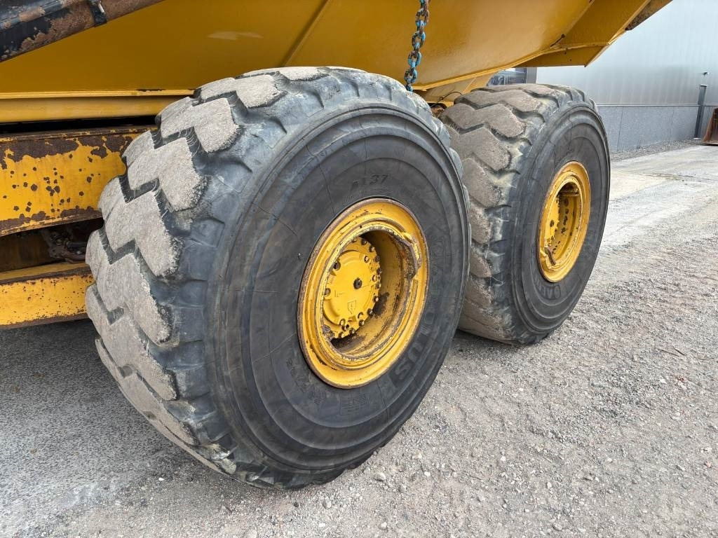 شاحنة قلاب مفصلية CAT 745 C: صورة 23