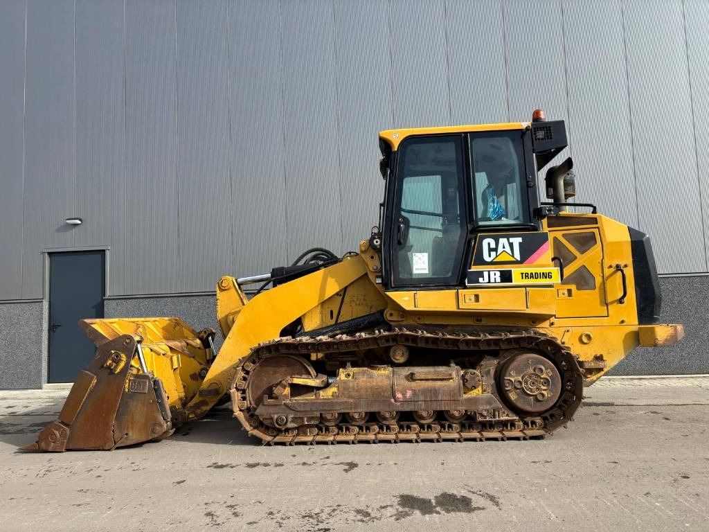 CAT 953 D - اللودر المجنزر: صورة 1 CAT 953 D - اللودر المجنزر: صورة 1
