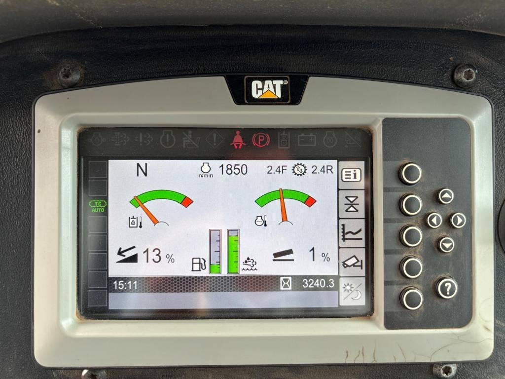 جرافة CAT D 5 K 2 XL (Low Verified Hours): صورة 10 جرافة CAT D 5 K 2 XL (Low Verified Hours): صورة 10