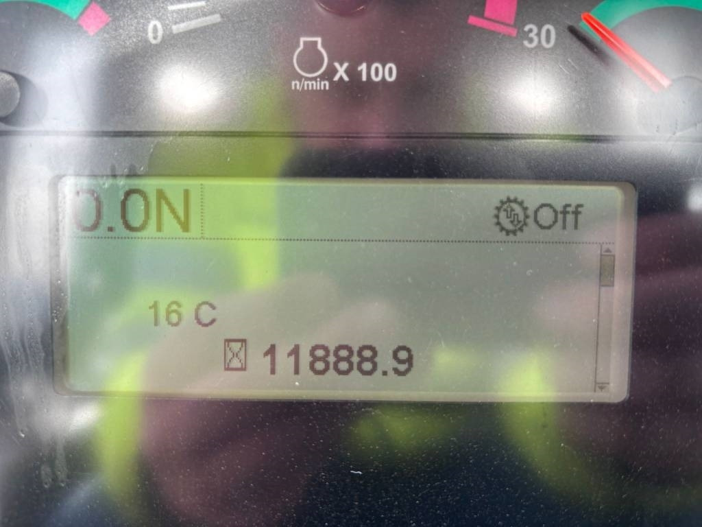 CAT D 6 N LGP (Under Preparation) - جرافة: صورة 3 CAT D 6 N LGP (Under Preparation) - جرافة: صورة 3