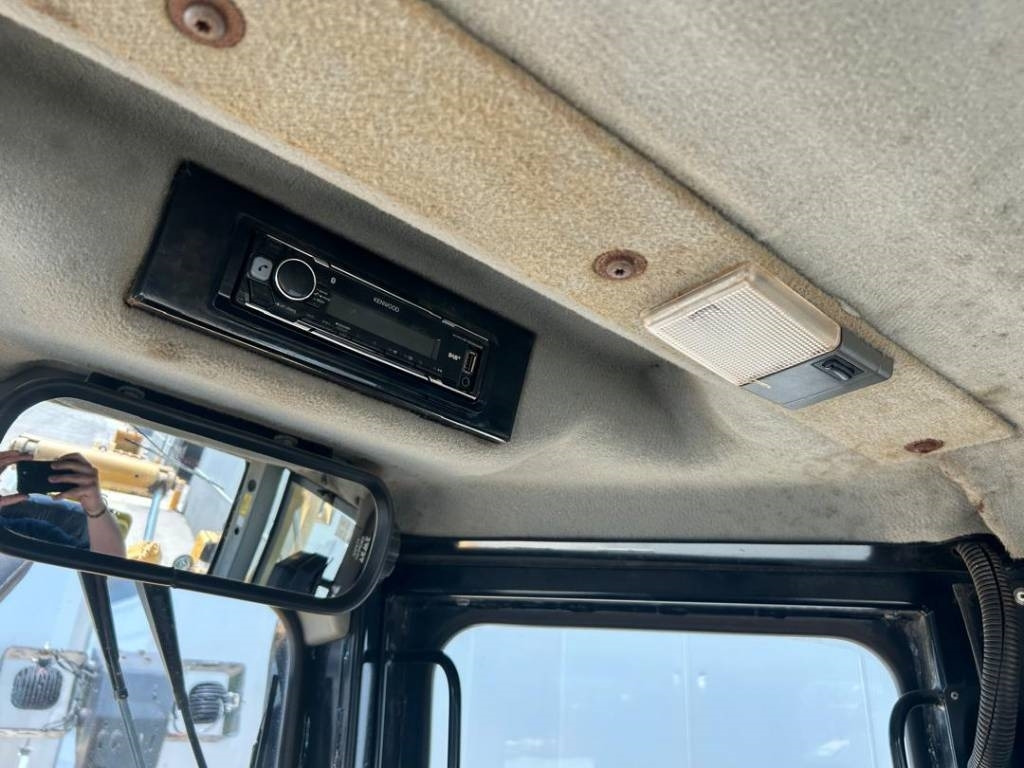 جرافة CAT D 8 T (Leica GPS): صورة 17