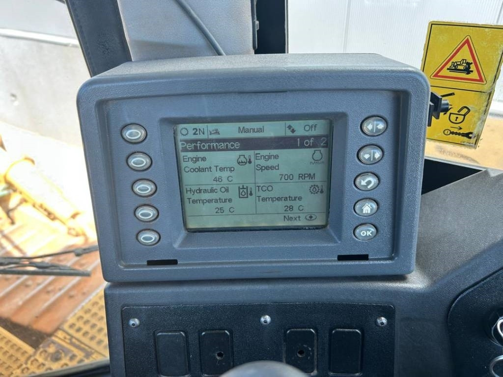 جرافة CAT D 8 T (Leica GPS): صورة 13
