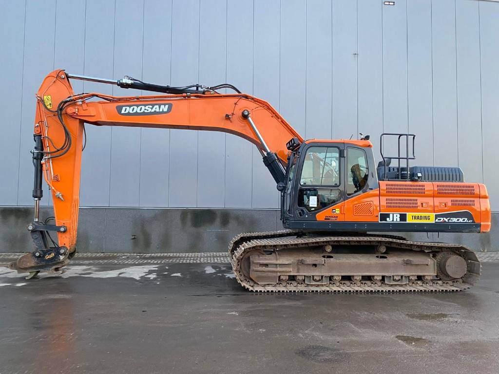 Doosan DX 300 LC-7 - حفار زحاف: صورة 1 Doosan DX 300 LC-7 - حفار زحاف: صورة 1