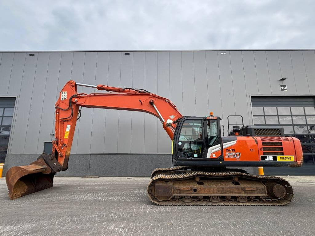 Hitachi ZX 350 LC-7 (Under Preparation) - حفار زحاف: صورة 1 Hitachi ZX 350 LC-7 (Under Preparation) - حفار زحاف: صورة 1