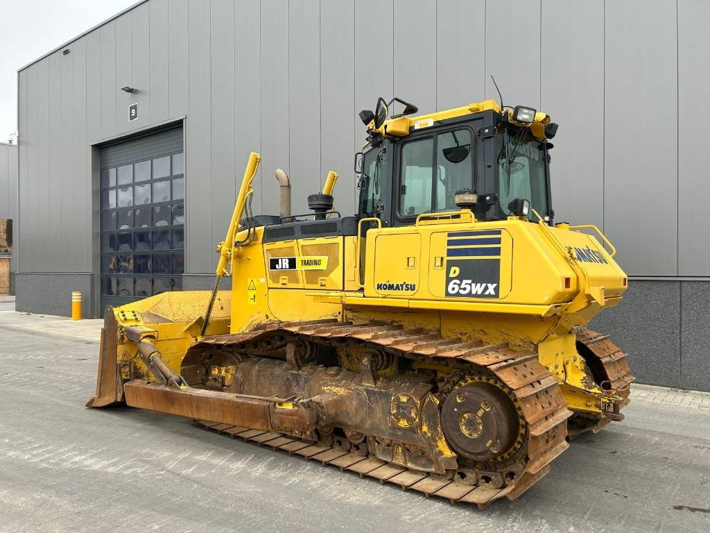 Komatsu D 65 WX-18 - جرافة: صورة 3 Komatsu D 65 WX-18 - جرافة: صورة 3