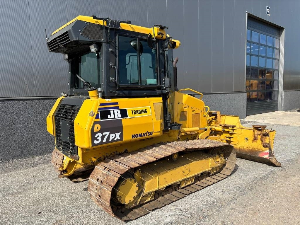 Komatsu D37 PX-23 - جرافة: صورة 5 Komatsu D37 PX-23 - جرافة: صورة 5