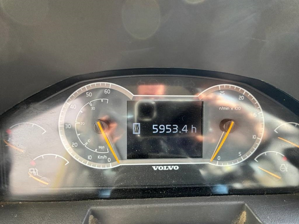 Volvo L 90 H (Under Preparation)  - اللودر بعجل: صورة 4 Volvo L 90 H (Under Preparation)  - اللودر بعجل: صورة 4