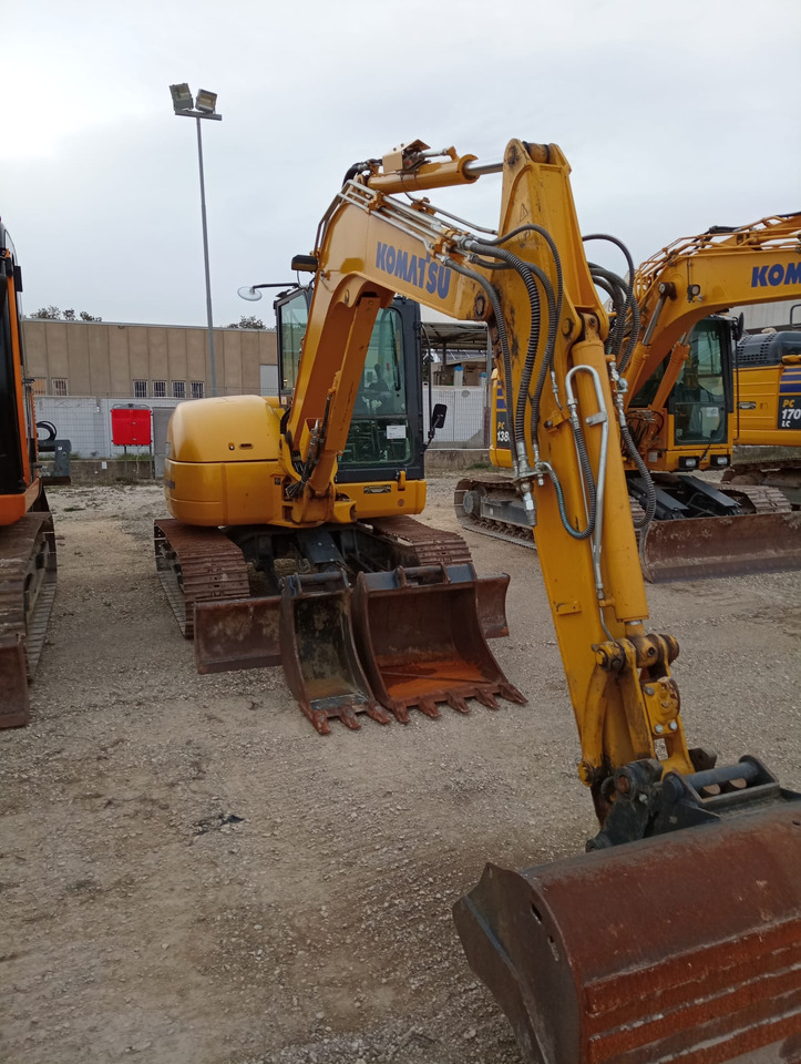 KOMATSU PC80MR-5 - حفار زحاف: صورة 2 KOMATSU PC80MR-5 - حفار زحاف: صورة 2