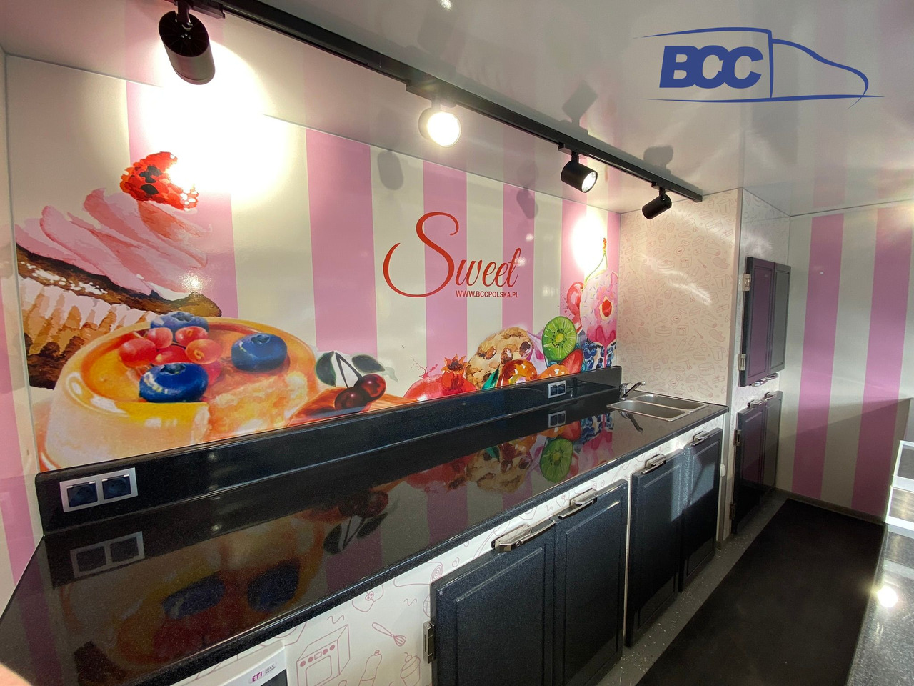 BCC POLSKA - FOOD TRUCK - MOBILNA LODZIARNIA, PEUGEOT BOXER - شاحنة بيع الطعام: صورة 4 BCC POLSKA - FOOD TRUCK - MOBILNA LODZIARNIA, PEUGEOT BOXER - شاحنة بيع الطعام: صورة 4