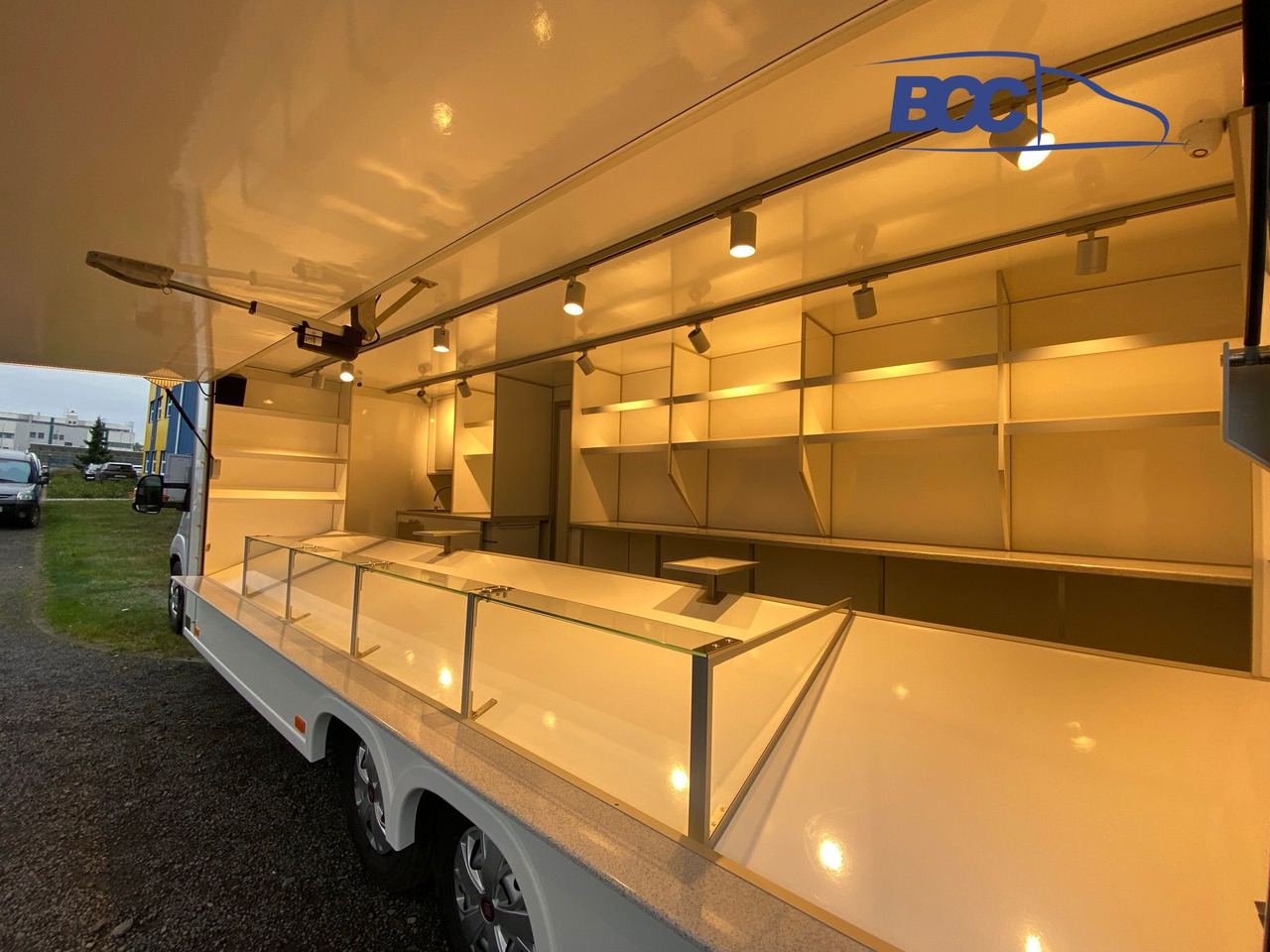 BCC POLSKA - FOOD TRUCK - MOBILNY SKLEP SPOŻYWCZY, AUTO SKLEP SPOŻYWCZY - PEUGEOT BOXER - شاحنة بيع الطعام: صورة 2 BCC POLSKA - FOOD TRUCK - MOBILNY SKLEP SPOŻYWCZY, AUTO SKLEP SPOŻYWCZY - PEUGEOT BOXER - شاحنة بيع الطعام: صورة 2