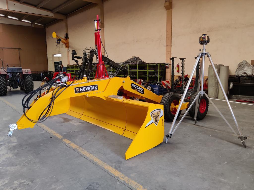 Novatar Laser Controlled Land Leveler - معدات حرث التربة: صورة 2 Novatar Laser Controlled Land Leveler - معدات حرث التربة: صورة 2
