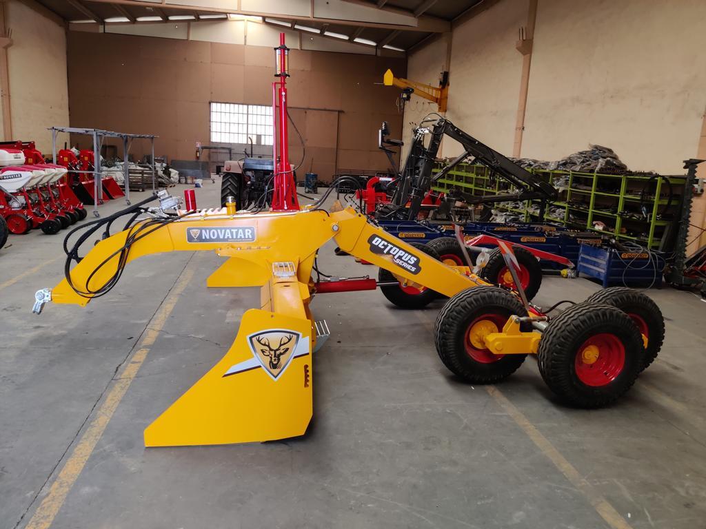 Novatar Laser Controlled Land Leveler - معدات حرث التربة: صورة 5 Novatar Laser Controlled Land Leveler - معدات حرث التربة: صورة 5