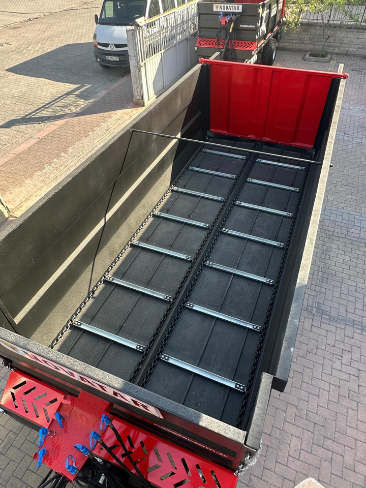 Novatar Manure Spreader Trailer 10 M3 - آلة رش السماد الطبيعي: صورة 3 Novatar Manure Spreader Trailer 10 M3 - آلة رش السماد الطبيعي: صورة 3
