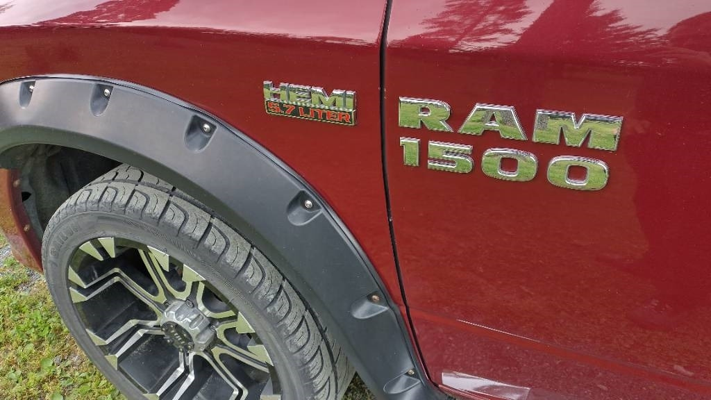 Dodge RAM 1500 5,7 hemi - شاحنة البيك أب: صورة 5 Dodge RAM 1500 5,7 hemi - شاحنة البيك أب: صورة 5