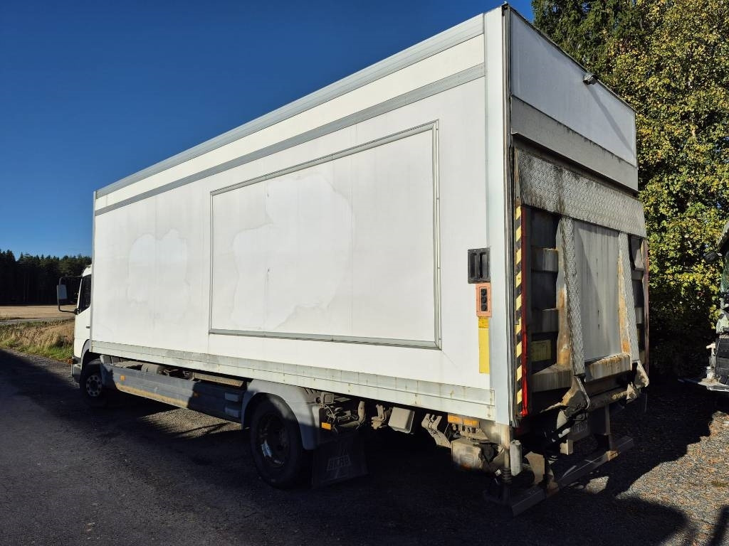 Mercedes-Benz Atego 1223 umpikori+pl nostin  - شاحنة مقفلة: صورة 4 Mercedes-Benz Atego 1223 umpikori+pl nostin  - شاحنة مقفلة: صورة 4